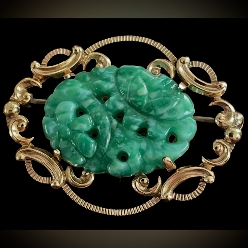 Vintage Van Dell Brooch - Picture 1 of 3